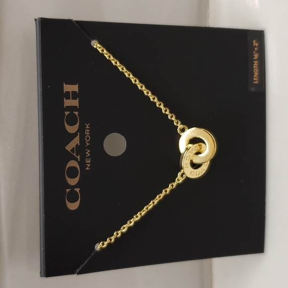 NWT Coach Interlocking Open Circle Pendant Necklace - Picture 3 of 6